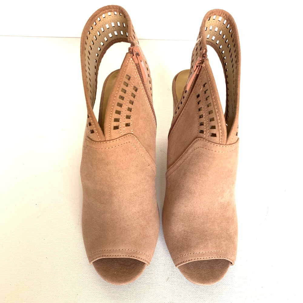 Francesca's Ali Nude Laser Cut Peep Toe Heels - Picture 3 of 8